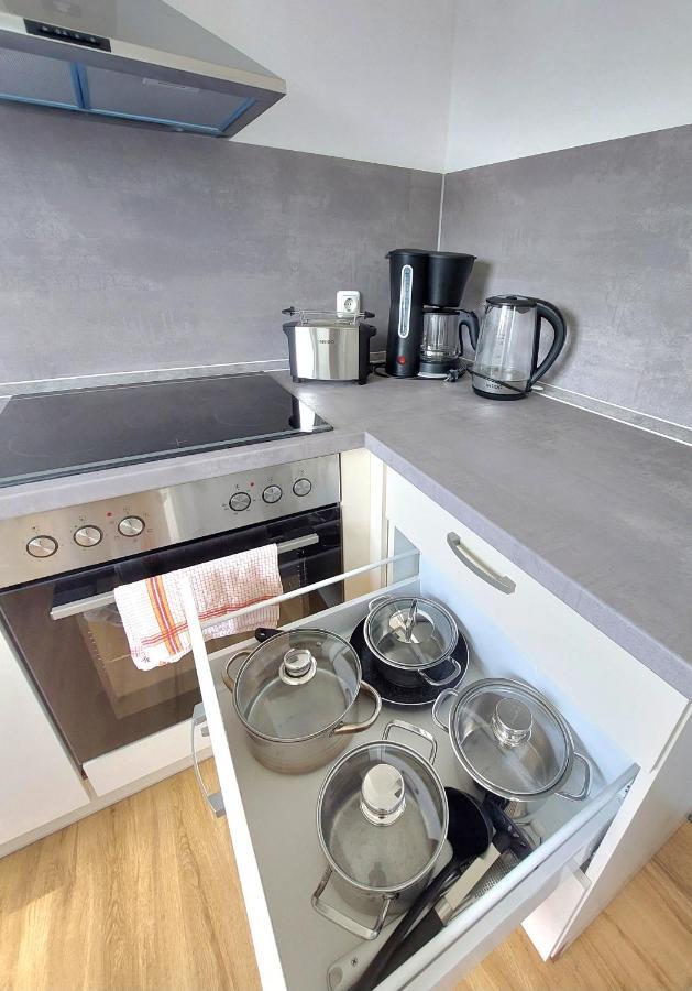 Moderne Wohnung Mit Vollausstattung In Ruhiger Lage, W-Lan Grossrohrsdorf Exteriér fotografie