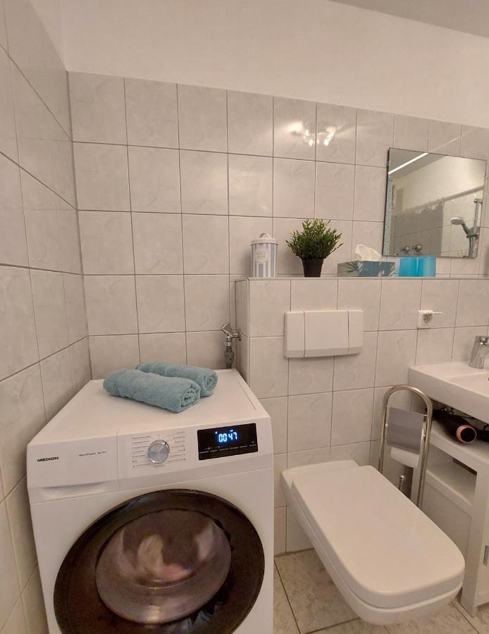 Moderne Wohnung Mit Vollausstattung In Ruhiger Lage, W-Lan Grossrohrsdorf Exteriér fotografie