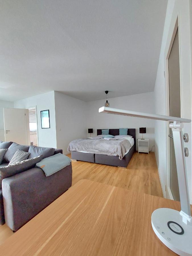 Moderne Wohnung Mit Vollausstattung In Ruhiger Lage, W-Lan Grossrohrsdorf Exteriér fotografie