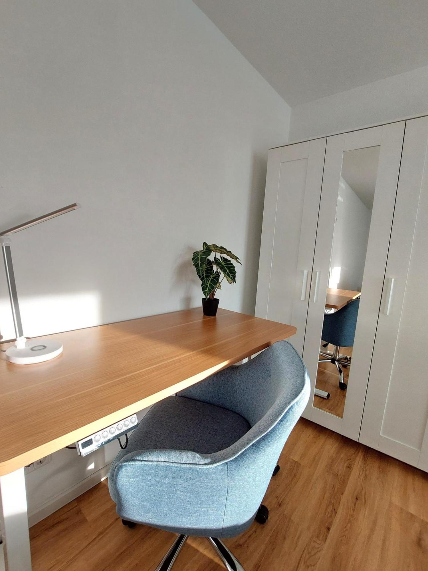 Moderne Wohnung Mit Vollausstattung In Ruhiger Lage, W-Lan Grossrohrsdorf Exteriér fotografie
